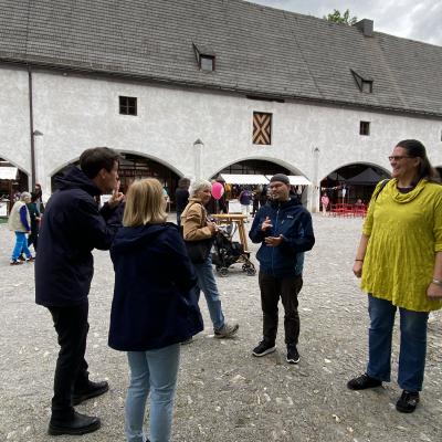 23_Austausch